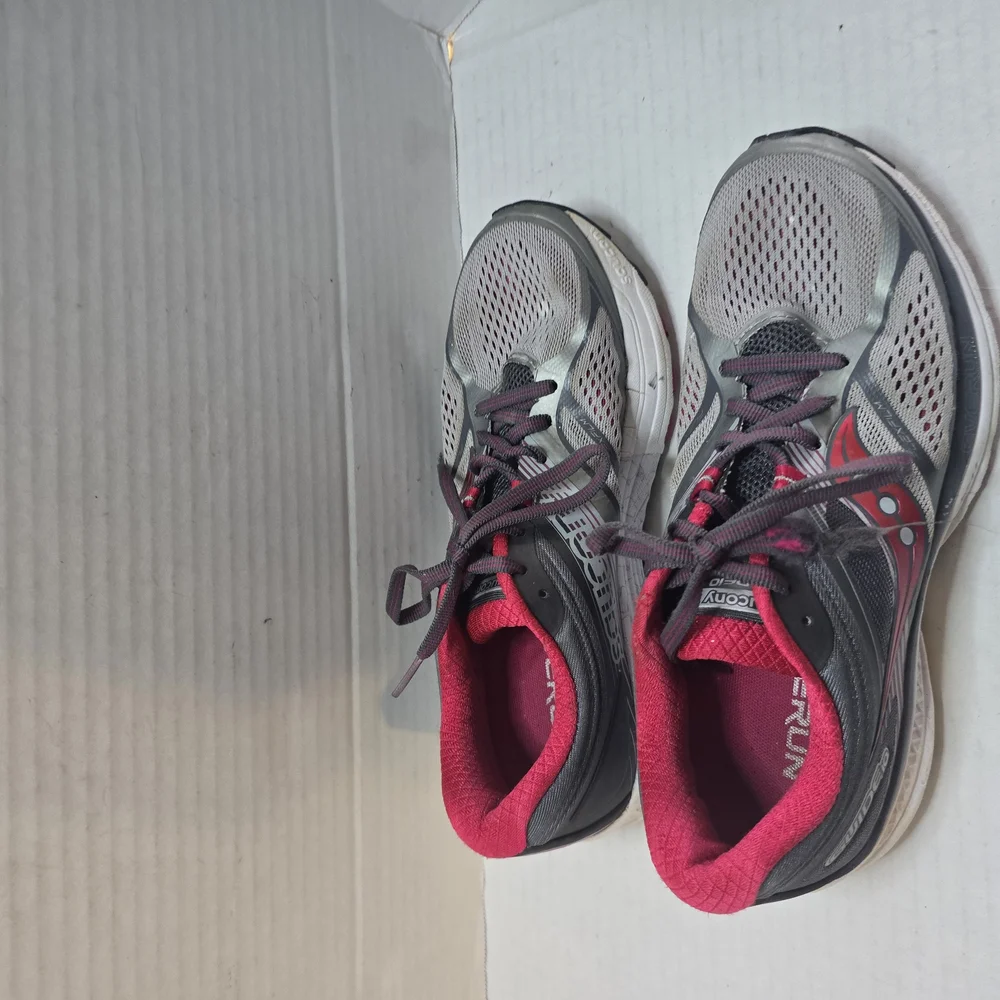 Saucony Black and White Athletic Shoes‎ for Performance